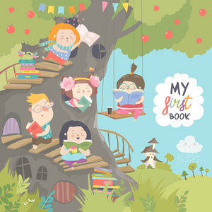 快乐的孩子们在树房子里看书