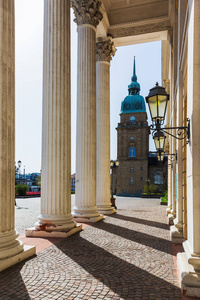 看法从历史议院在 Karolinenplatz 在达姆施塔特, 德国