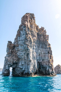 在海利帕和, 风沙群岛, 西西里岛, 意大利之间的海洋岩石