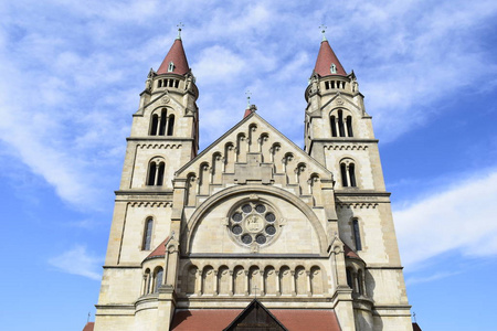 圣弗朗西斯的阿西西教堂 又名墨西哥教堂。大教堂样式的天主教教会在维也纳, 奥地利。建立在1898和1910之间