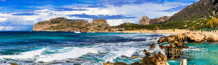 克里特岛的野美人。风景如画的 Falasarna 海滩。希腊