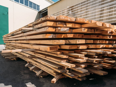 木制松木材生产, 工业用硬木板材