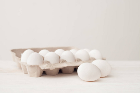 鸡蛋，白色背景，表，包装鸡蛋做的 cardbo