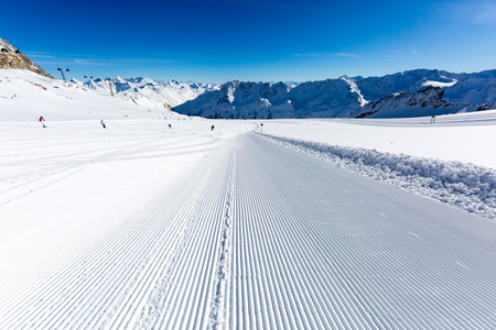 索尔登地方整齐的滑雪坡