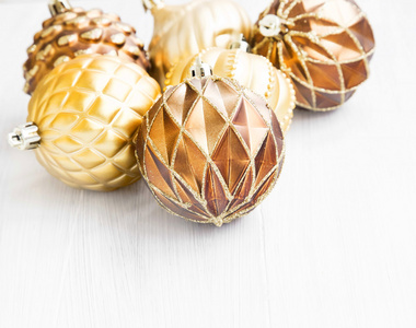 金色圣诞树饰品精致珍珠球装饰