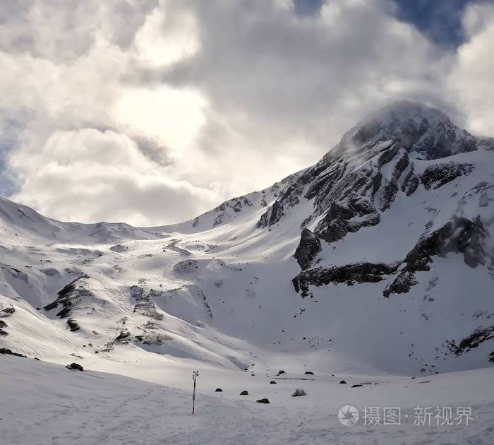 冬天在雪山