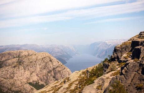 Preikestolen 的照片, 讲坛岩石在 Lysefjord 在挪威。鸟瞰