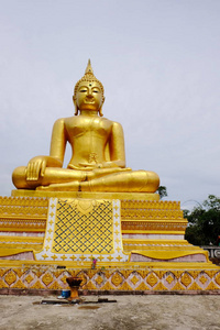 金 Buddhaburmese 艺术泰式混合泰国艺术。泰国, 缅甸, Sangklaburi, 北碧府, 泰国边境