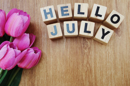 快乐的父亲节木制字母与工具在一个质朴的木材背景照片 正版商用图片05jw36 摄图新视界 快乐的父亲节木制字母与工具在一个质朴的木材背景照片 正版商用图片05jw36 摄图新视界