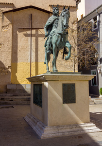 骑马雕像的国王亨利八世，昆卡，西班牙