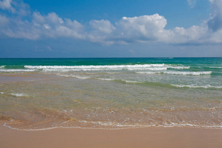 海岸线的空海和海滩背景