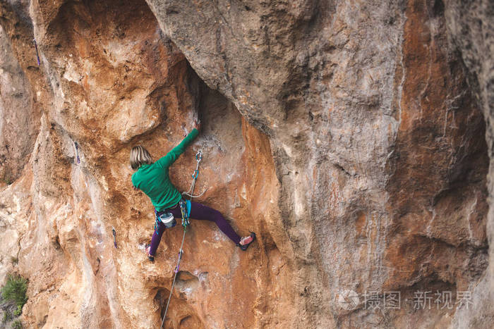 攀登自然.户外健身.积极的生活方式.极限运动.
