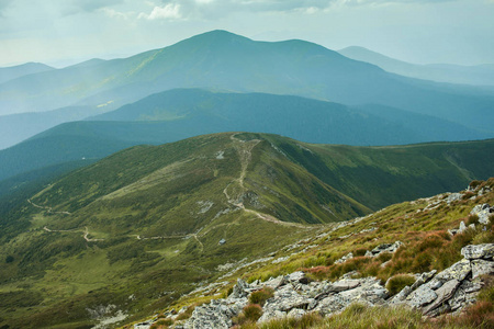 令人惊叹的山风景