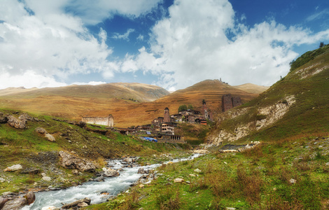 Tusheti 国家公园山村庄塔