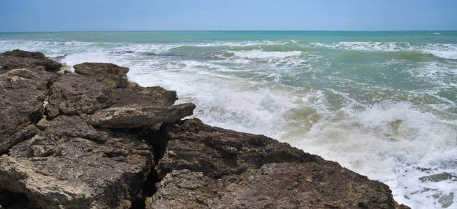 意大利西西里地中海西西里岛南部的海景