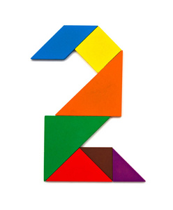 木七巧板形状像一个数字2白色照片