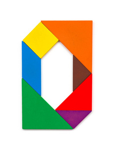 木七巧板形状像一个数字0白色照片