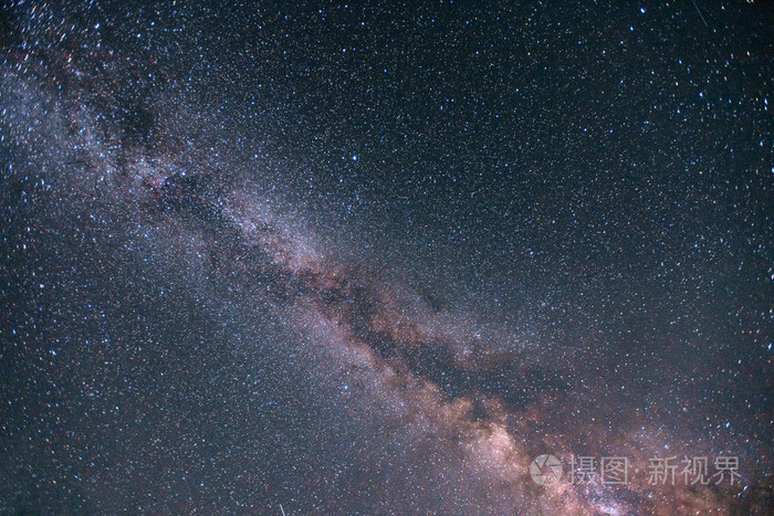满天星斗的天空和可爱的银河