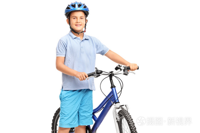 小男孩和他的自行车