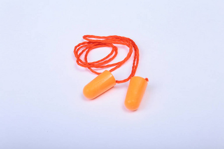 耳塞,减少噪声对白色背景照片