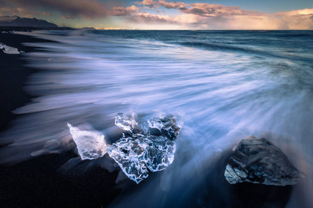 Jokulsarlon2018年5月05日 冰岛 Jokulsarlon 附近钻石海滩的冰块