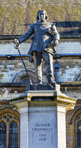 奥利弗  克伦威尔雕像议会威斯敏斯特英国伦敦