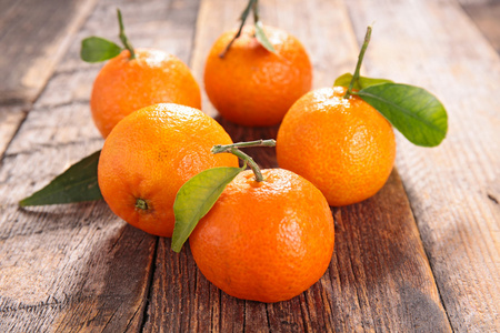 新鲜的柑橘水果克莱门泰因