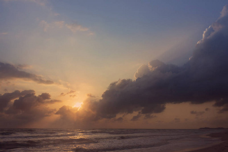 在宋卡海的景观日出或日落图片