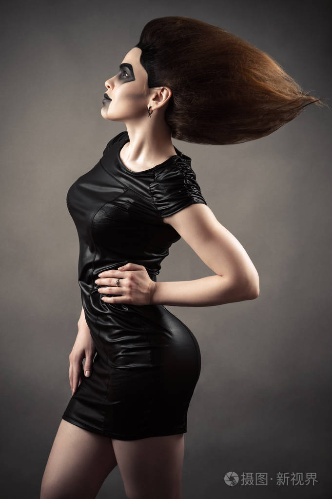 茂密的头发优雅性感的女人