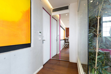 酒店房间门口图片