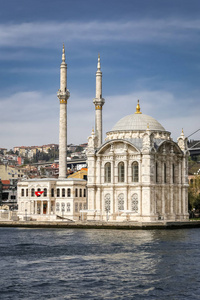 土耳其伊斯坦布尔 Ortakoy 区 Buyuk Mecidiye 清真寺