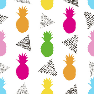 无缝图案与五颜六色的菠萝和黑色三角形。矢量插图