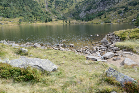 在 Samotnia 山湖旅馆在 Karkonosze 山