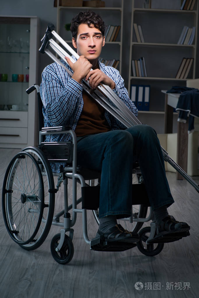 男主腿残疾轮椅瘫痪图片