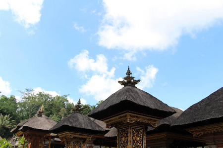 普拉泉水 Empul 水寺建筑群。2018年7月在巴厘岛拍摄