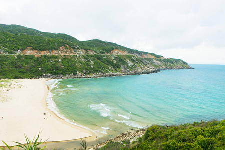 美丽的越南风景, 神奇和美妙的海滩与山周围, 清新的空气, 亚洲旅游的美景, 海域的生态环境, 富日元在越南有许多旅游景点