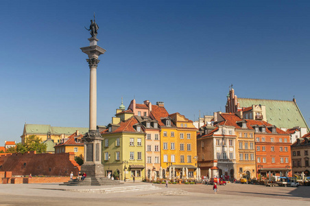 旧镇和国王齐格蒙特  三 waza 雕像在华沙，波兰的全景