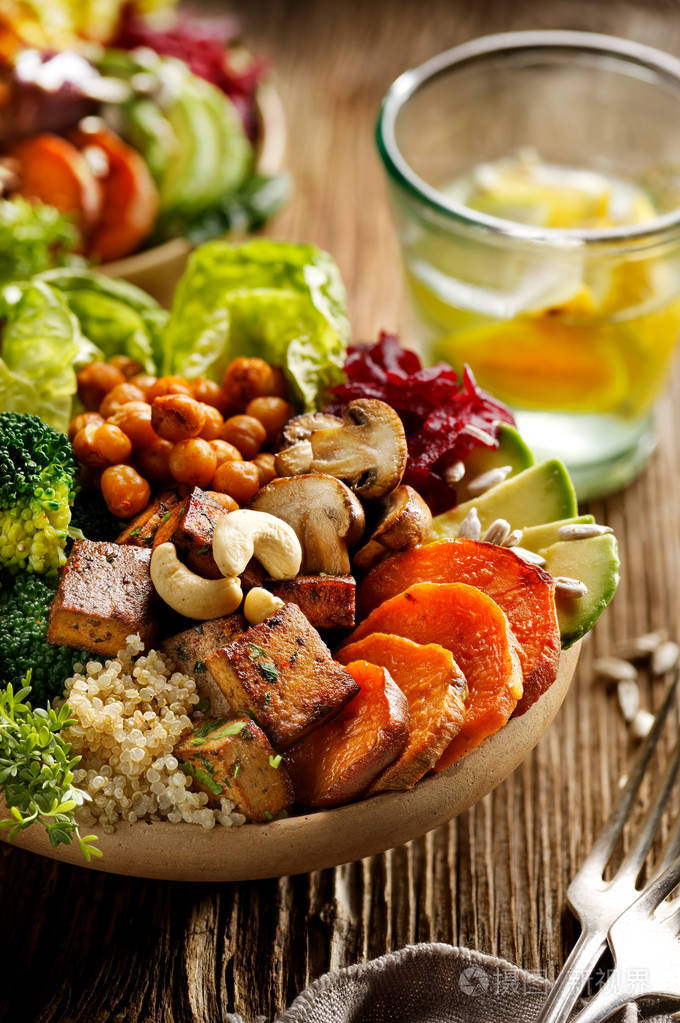 佛碗的混合蔬菜,健康和营养的素食餐