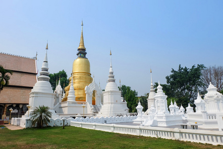 在扫管笏蒜牍寺，清迈，泰国大金塔