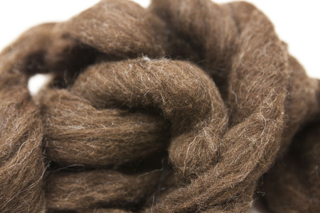 喜羊羊棕色澳洲绵羊羊毛美利奴品种的棕色品种接近w照片