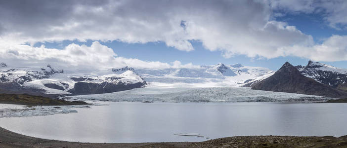 冰川湖，Fjallsarlon 泻湖，南冰岛的冰山