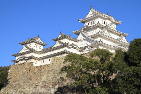 姬路城堡和护城河在日本兵库县姬路市