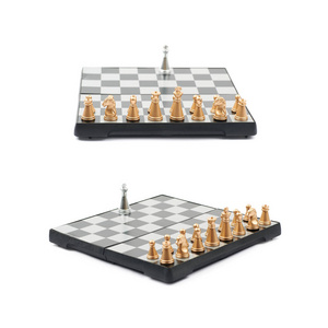 孤立的棋板构成