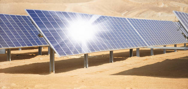 替代能源, 工业景观太阳能电池在沙漠