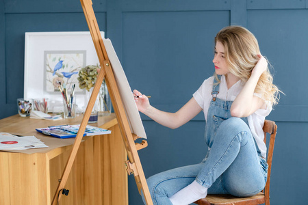 爱好图片艺术绘画爱好休闲女孩图画图片照片