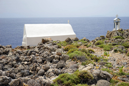 希腊克里特岛南海岸的白色教堂图片