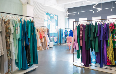 服装租赁图片