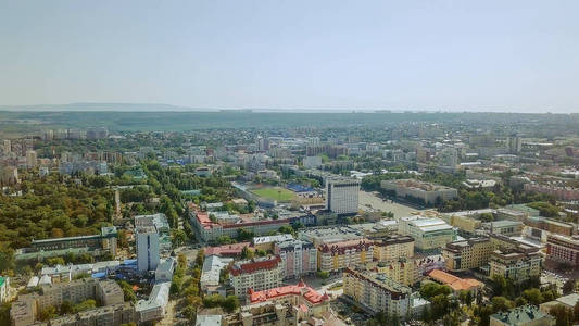 城市中心的一般全景从空气。俄罗斯, 斯塔夫罗波尔