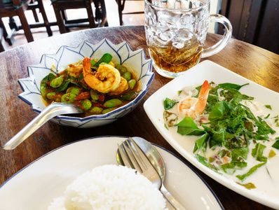 泰国虾咖喱饭图片