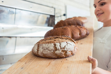 面包店 bakehouse 的新鲜面包